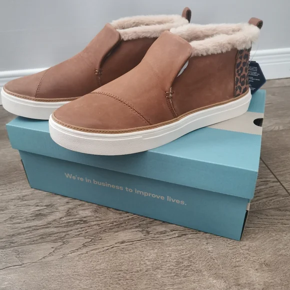 BNWT Toms Paxton slip on size 9.5 - Picture 8 of 8